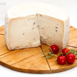 Pecorino al tartufo z truflą