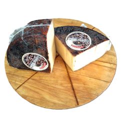 Formaggio Duro Italiano al Caffè Espresso
